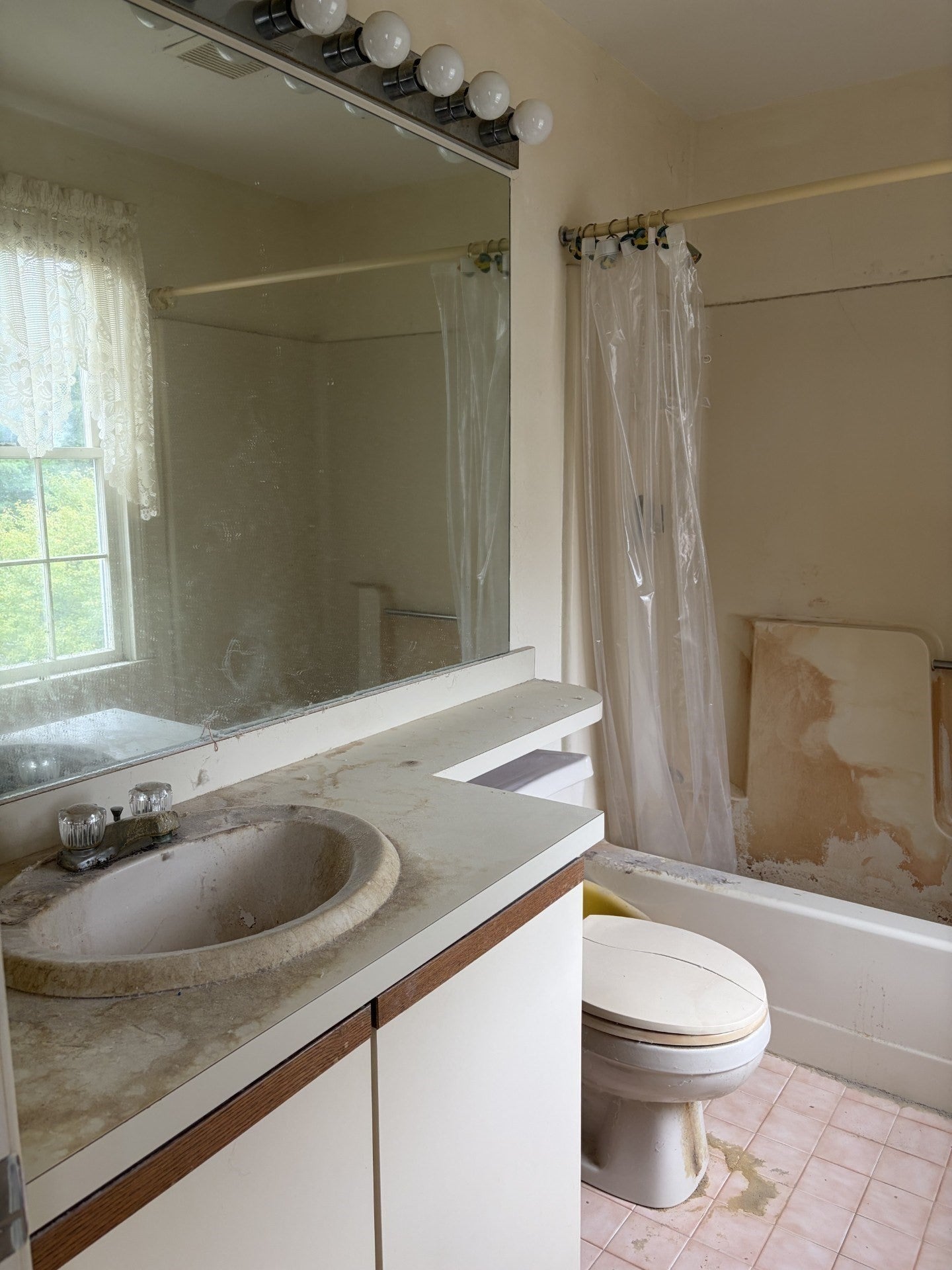 163 Whittier Meadows Drive #163, Amesbury, MA Photo #12