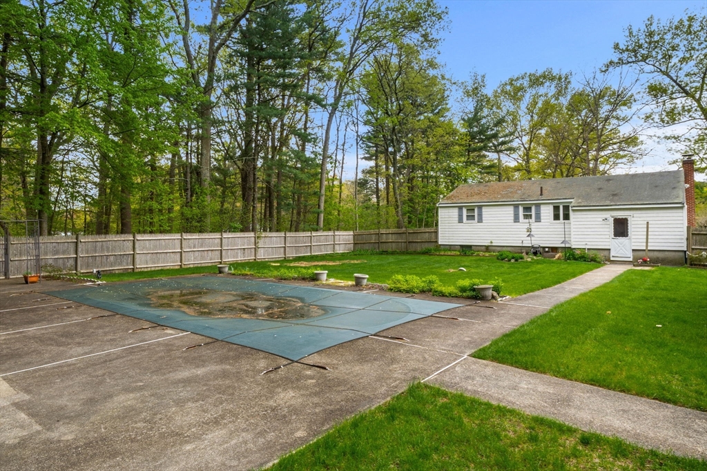 11 Dadant Dr, Wilmington, MA Photo #36