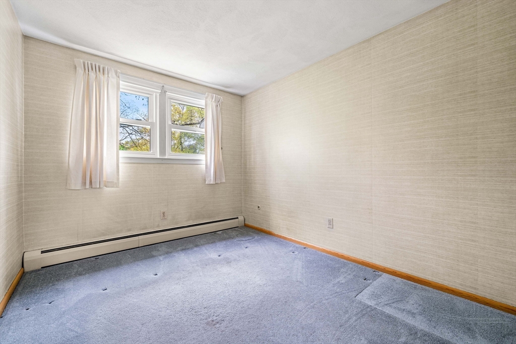 11 Dadant Dr, Wilmington, MA Photo #20