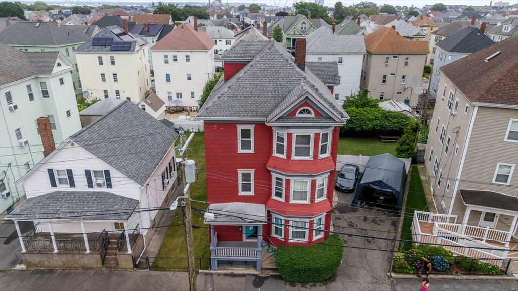 496 Bolton St