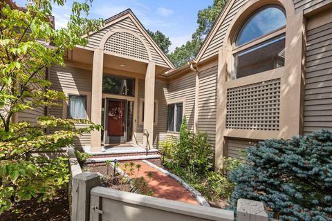 7 Wainwright Rd 72 Winchester MA 01890