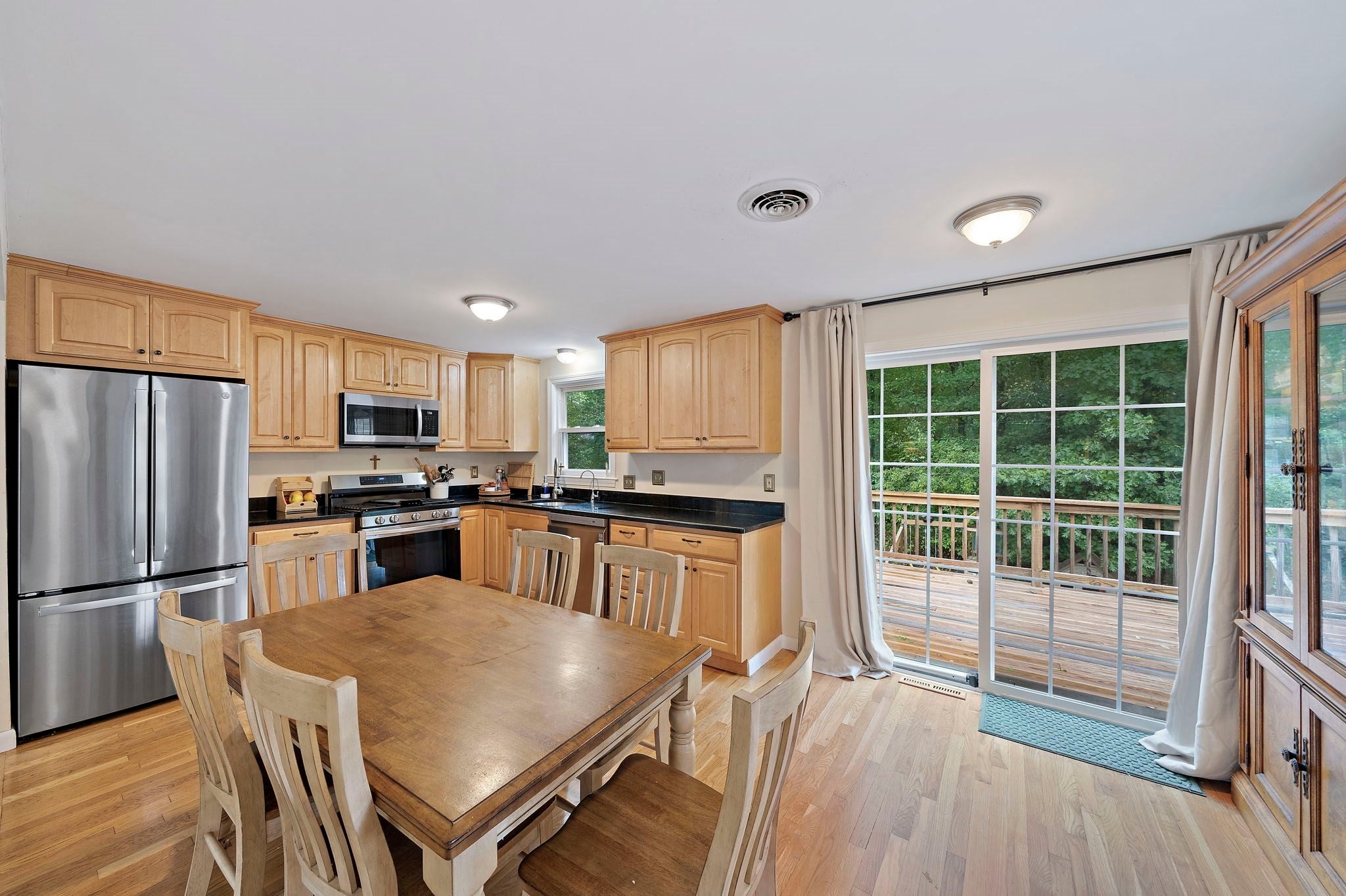 12 Harton Ross Drive, Whitman, MA, 12 Harton Ross Drive, Whitman, MA Photo #4
