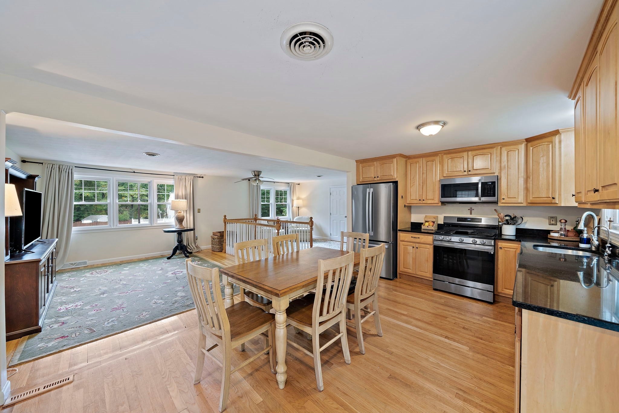 12 Harton Ross Drive, Whitman, MA, 12 Harton Ross Drive, Whitman, MA Photo #5