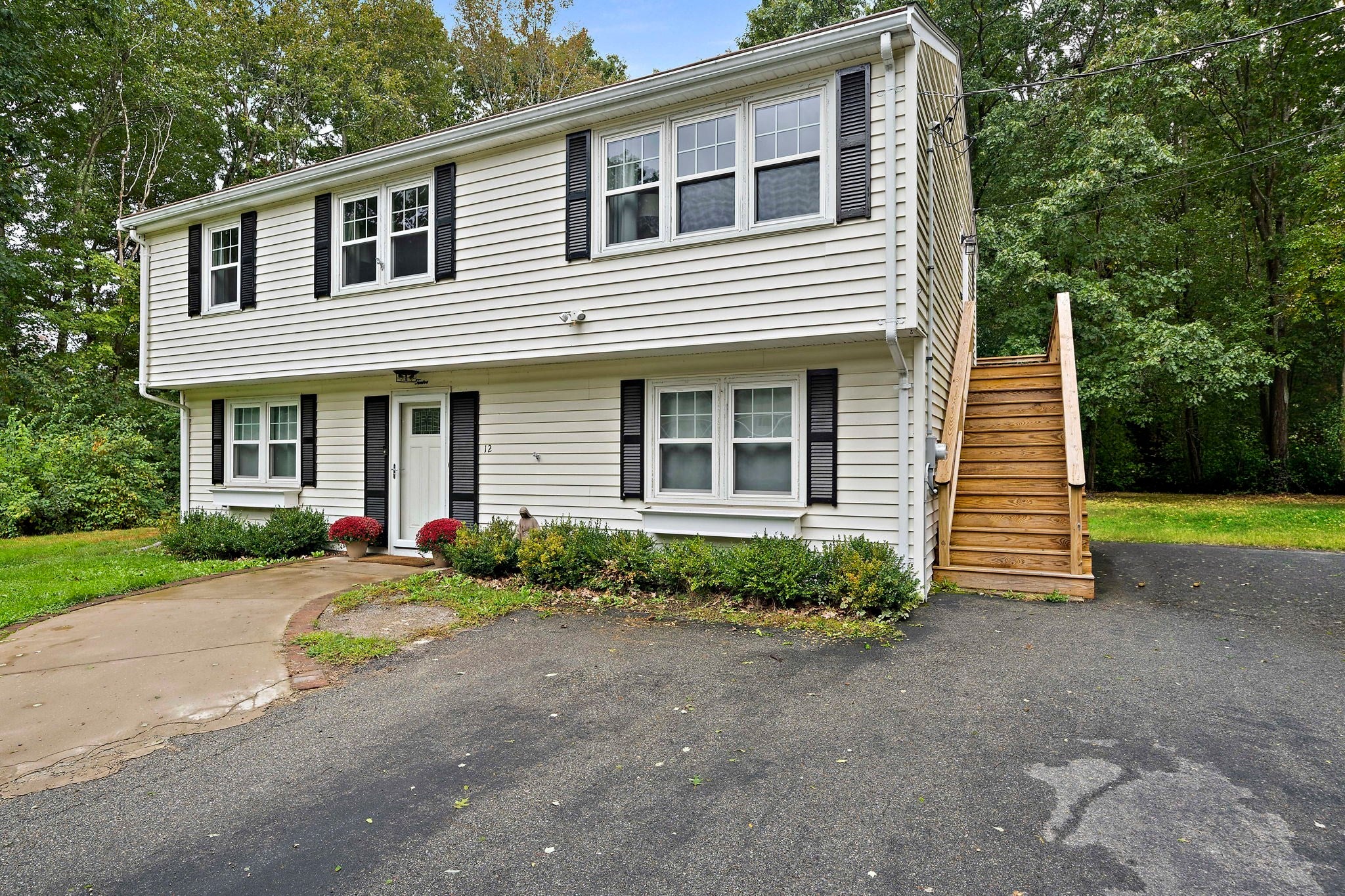 12 Harton Ross Drive, Whitman, MA, 12 Harton Ross Drive, Whitman, MA Photo #2