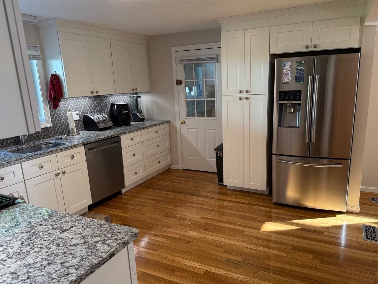 2 Stonehedge Cir, Billerica, MA, 2 Stonehedge Cir, Billerica, MA Photo #4