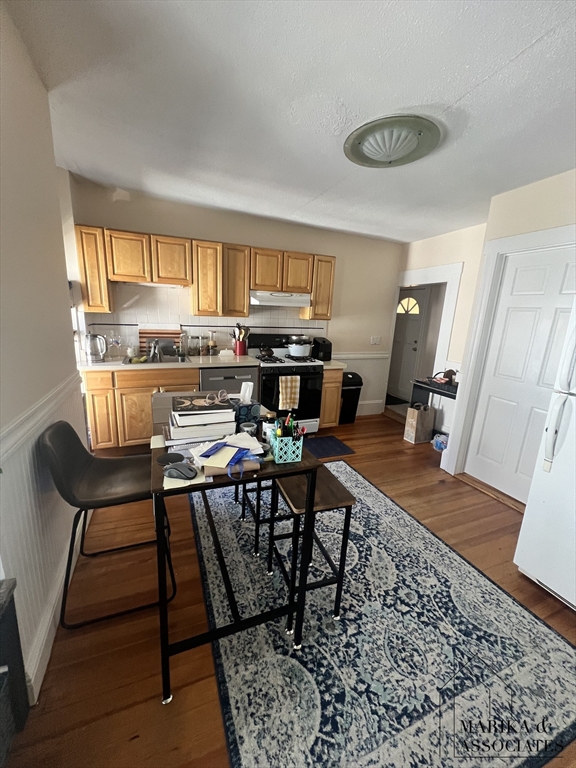 266 Adams Street #2, Newton, MA Photo #2