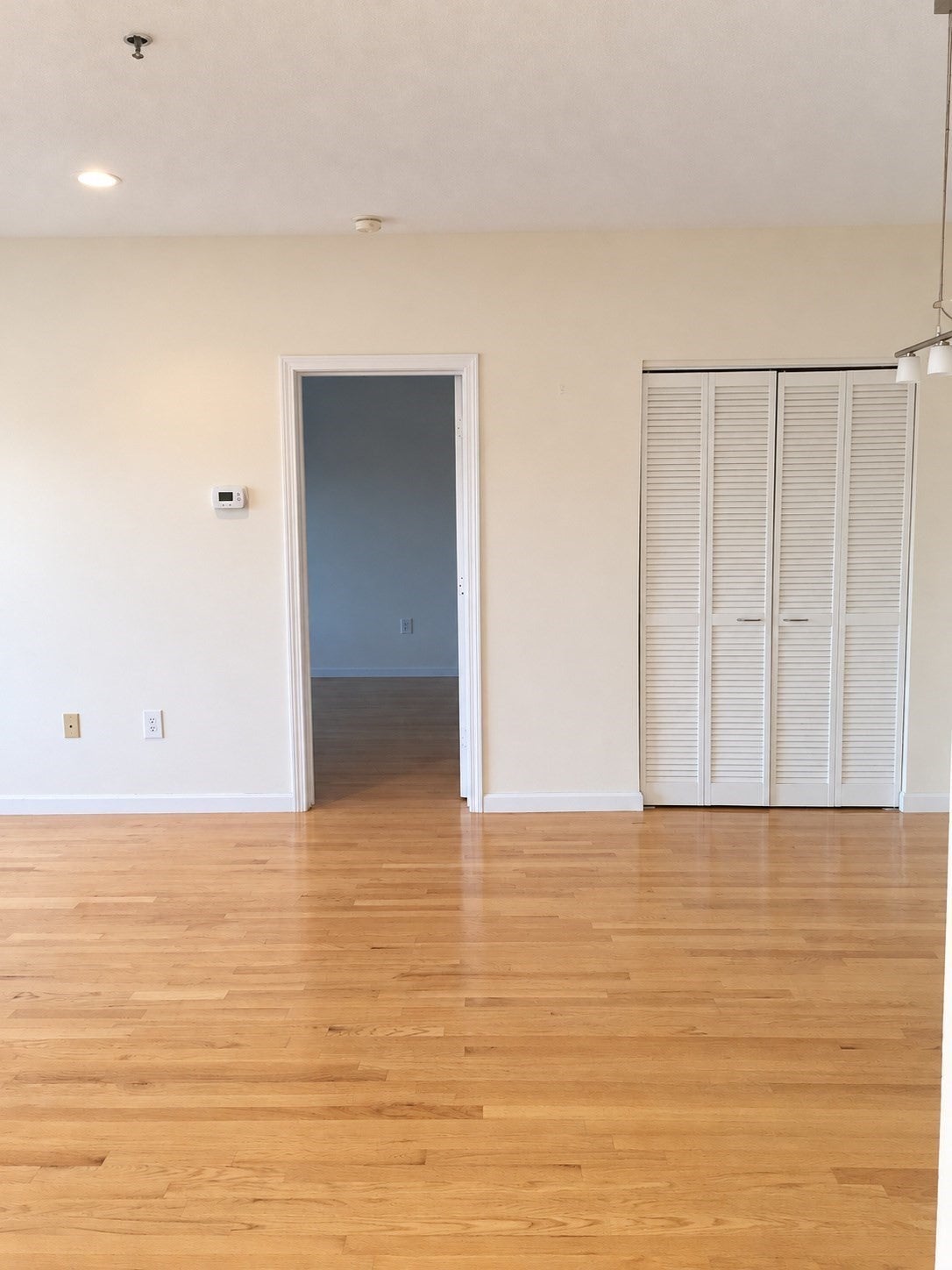 2456-2460 Massachusetts Ave #204, Cambridge, MA Photo #4