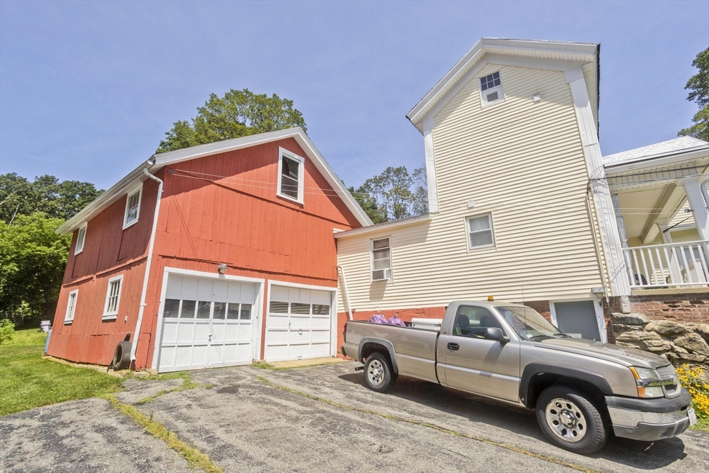 115 School St