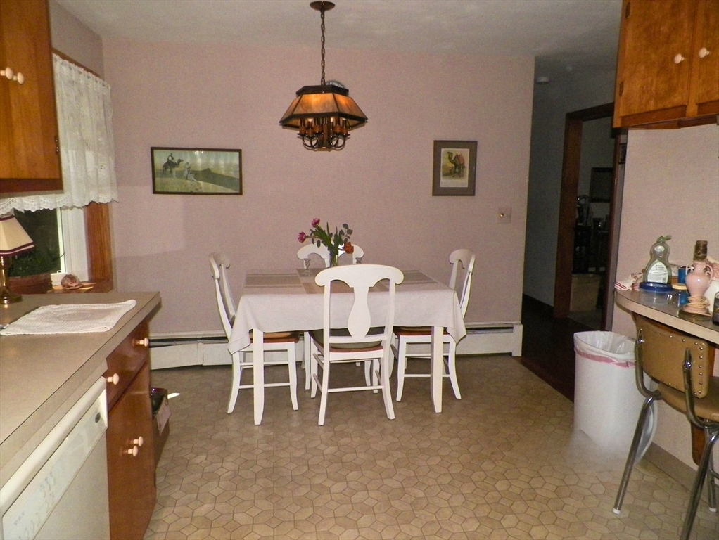 7 Maple Ln