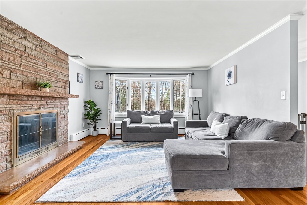 40 Chase Rd
