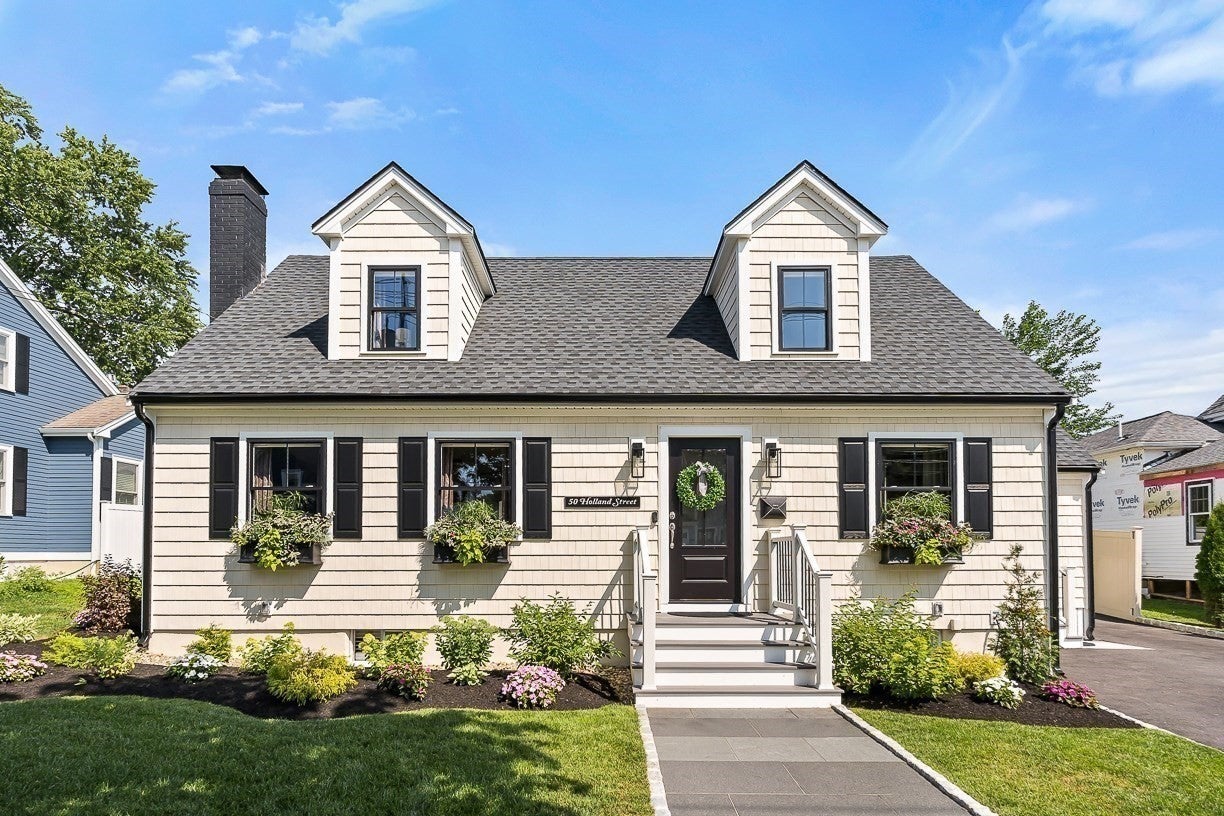 50 Holland Street, Winchester, MA, 50 Holland Street, Winchester, MA Photo #4