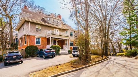 126 Kilsyth Rd Unit 1, Boston, MA 02135 - #: 73371476