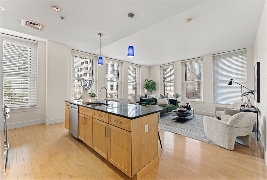 70 Lincoln Street L312