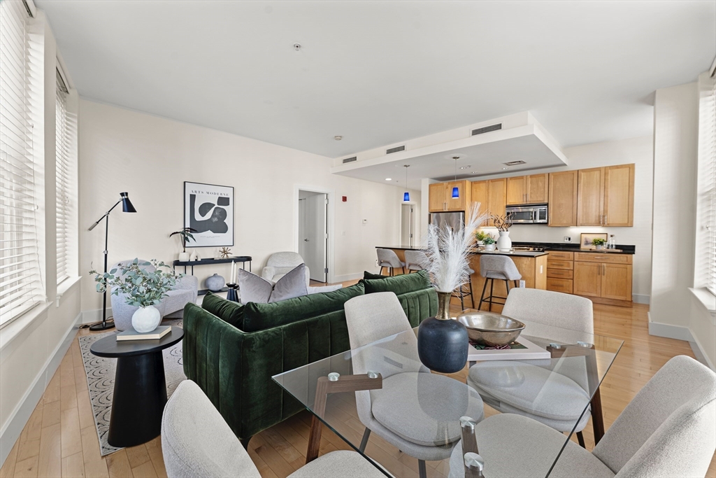 70 Lincoln Street L312