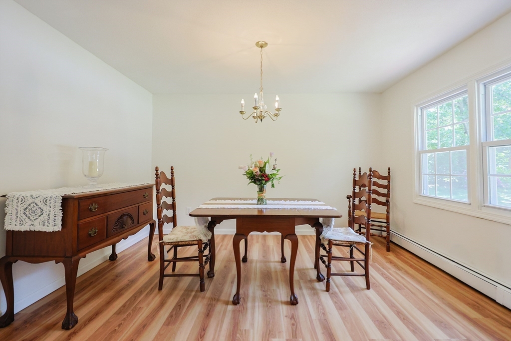 13 Dixon Cir