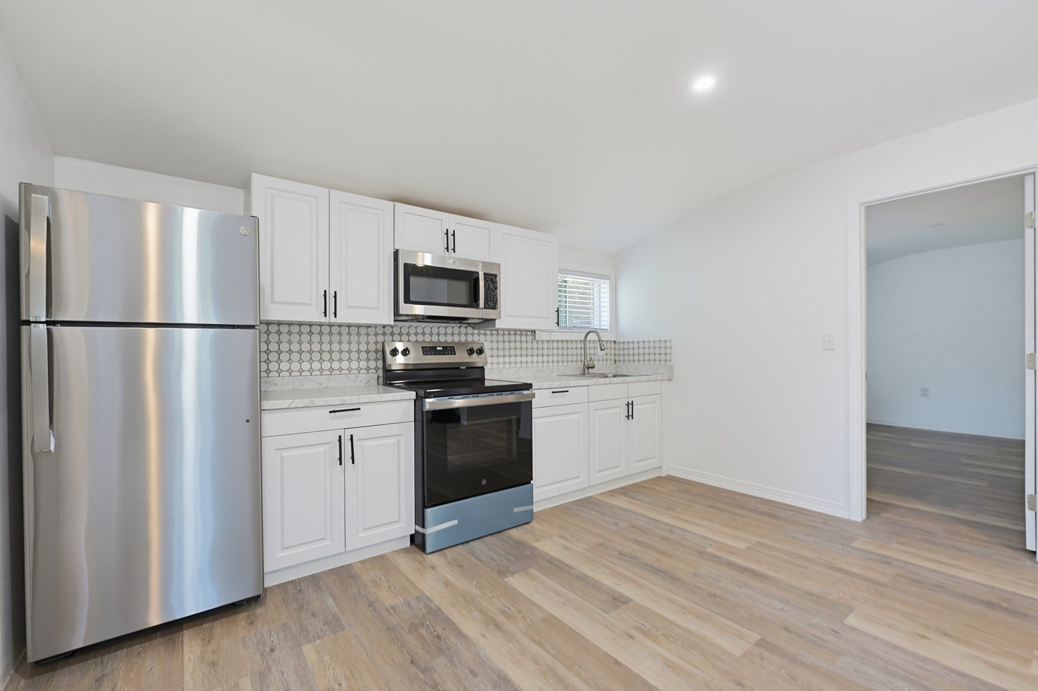 157 W Bacon St #1, Plainville, MA, 157 W Bacon St #1, Plainville, MA Photo #4