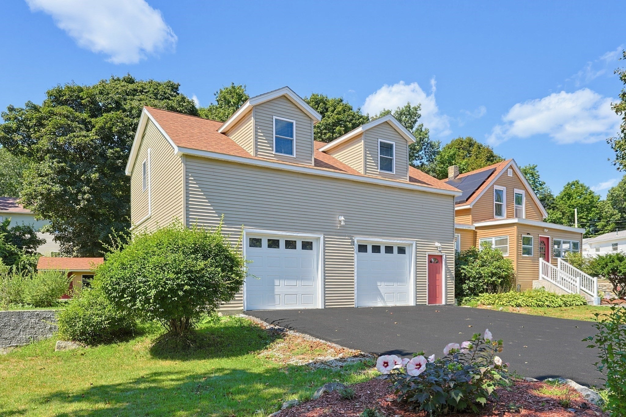 157 W Bacon St #1, Plainville, MA, 157 W Bacon St #1, Plainville, MA Photo #2