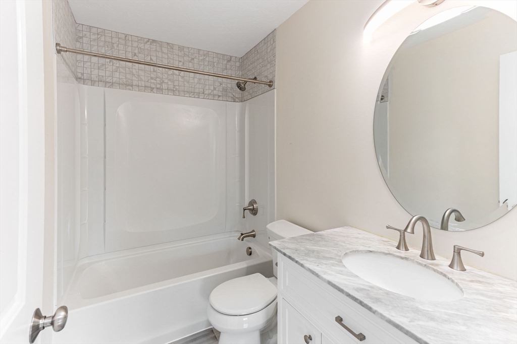 124 Greenbrook Ll DR #124, Stoughton, MA Photo #27