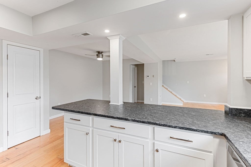 124 Greenbrook Ll DR #124, Stoughton, MA Photo #12