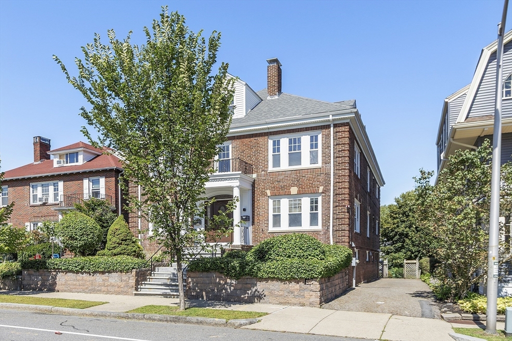 41 Concord Ave