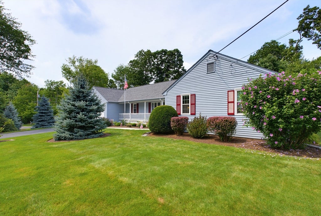 110 Colonial Road, North Attleboro, MA, 110 Colonial Road, North Attleboro, MA Photo #3