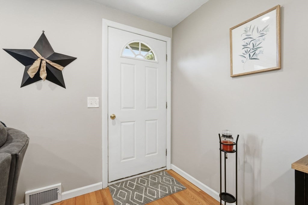 25 Paulson Dr, West Springfield, MA, 25 Paulson Dr, West Springfield, MA Photo #6