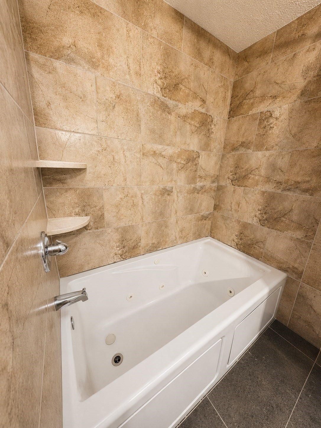61 Austin St, Chicopee, MA, 61 Austin St, Chicopee, MA Photo #13