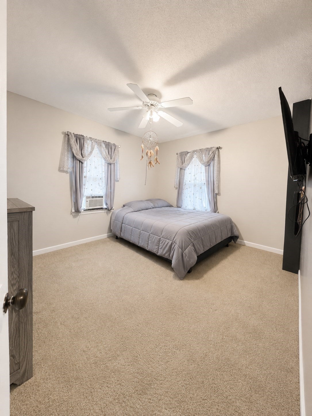 61 Austin St, Chicopee, MA, 61 Austin St, Chicopee, MA Photo #7