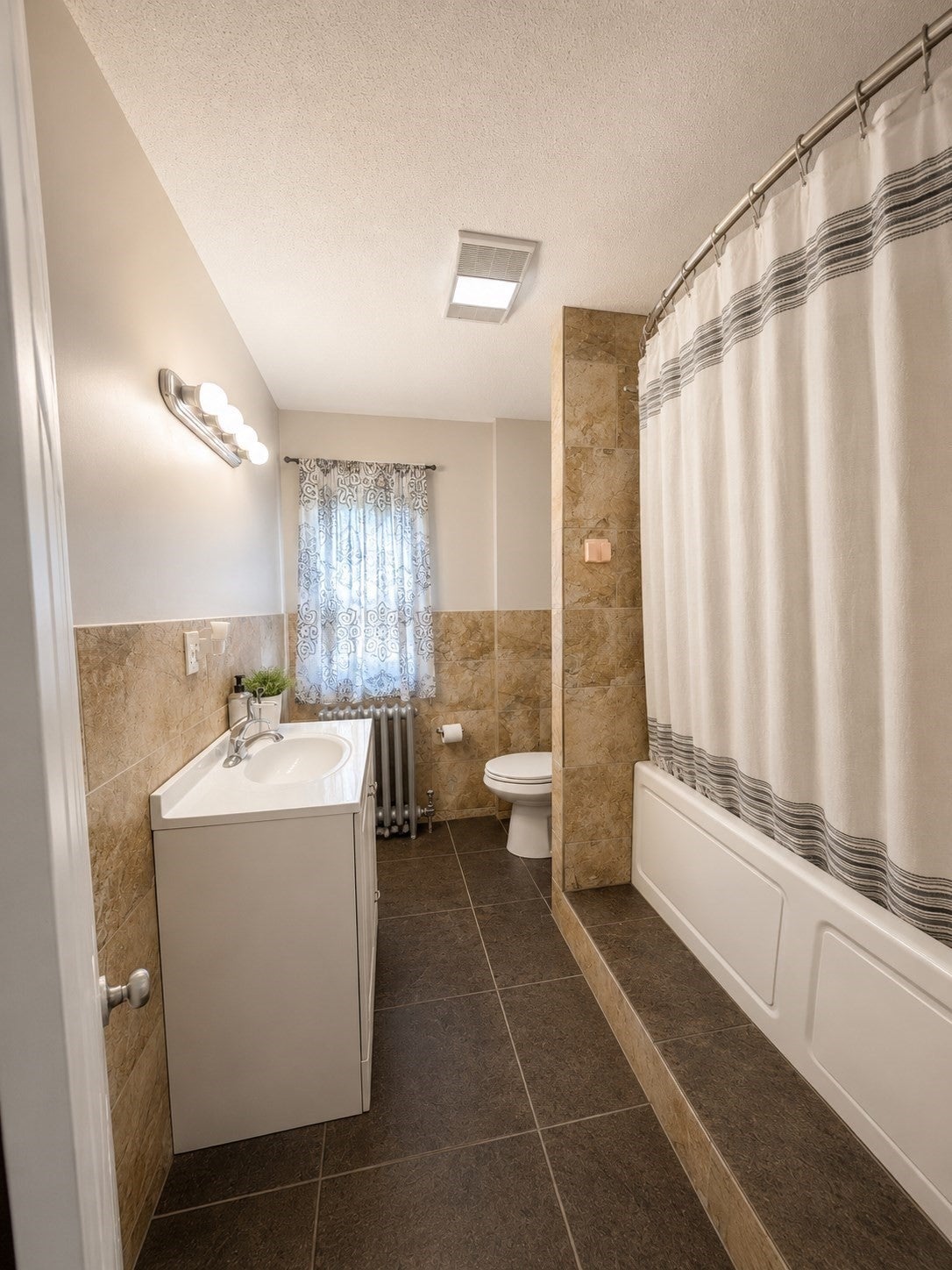 61 Austin St, Chicopee, MA, 61 Austin St, Chicopee, MA Photo #12