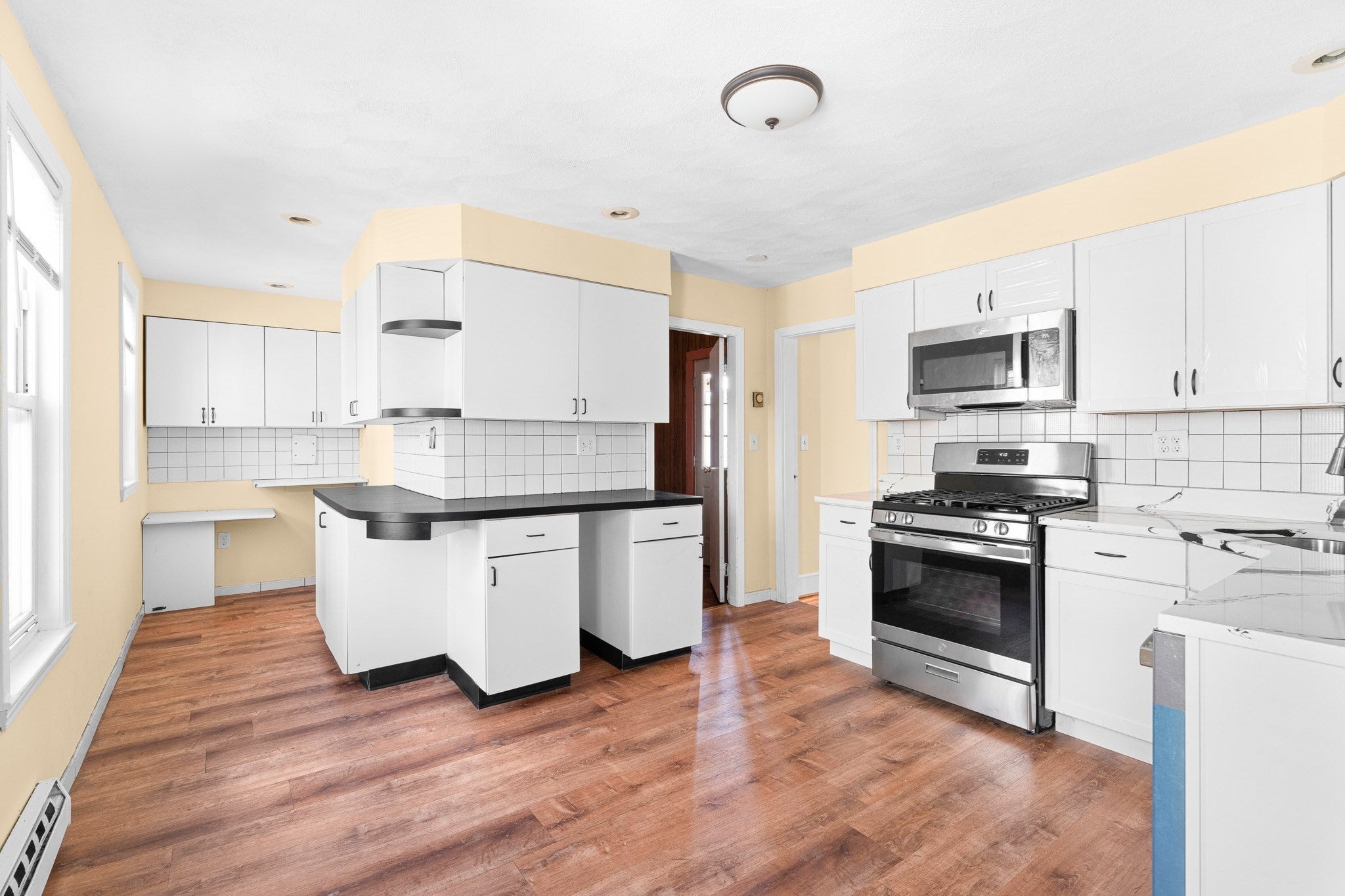 15 Oakland Ave #3, Everett, MA, 15 Oakland Ave #3, Everett, MA Photo #2