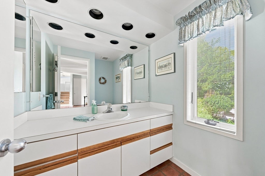 42 North Shore Drive #1, Dartmouth, MA, 42 North Shore Drive #1, Dartmouth, MA Photo #21