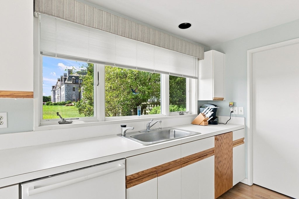 42 North Shore Drive #1, Dartmouth, MA, 42 North Shore Drive #1, Dartmouth, MA Photo #14