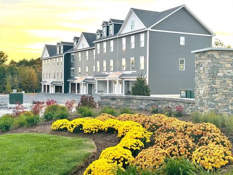 10 Elise Avenue 5 Londonderry NH 03053