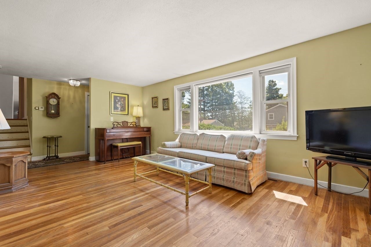 11 Imrie St, Randolph, MA, 11 Imrie St, Randolph, MA Photo #6