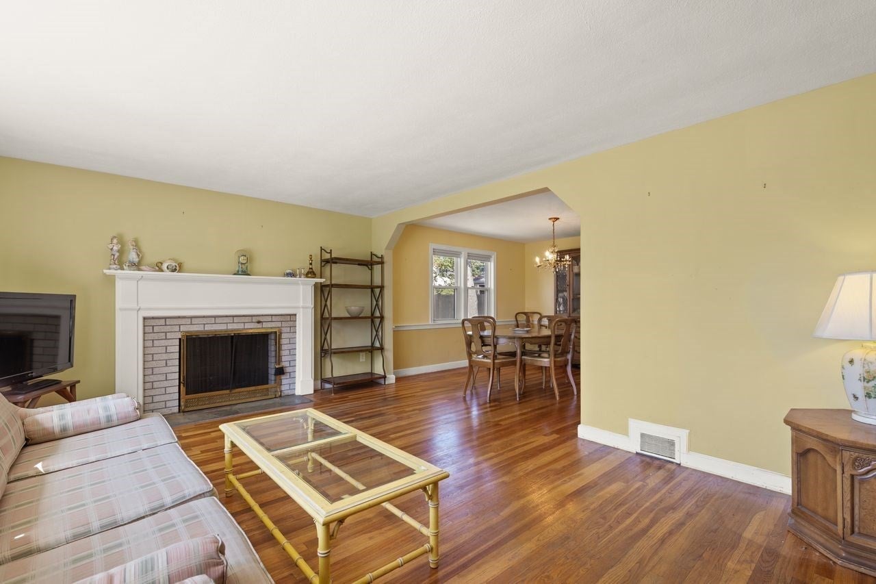 11 Imrie St, Randolph, MA, 11 Imrie St, Randolph, MA Photo #5