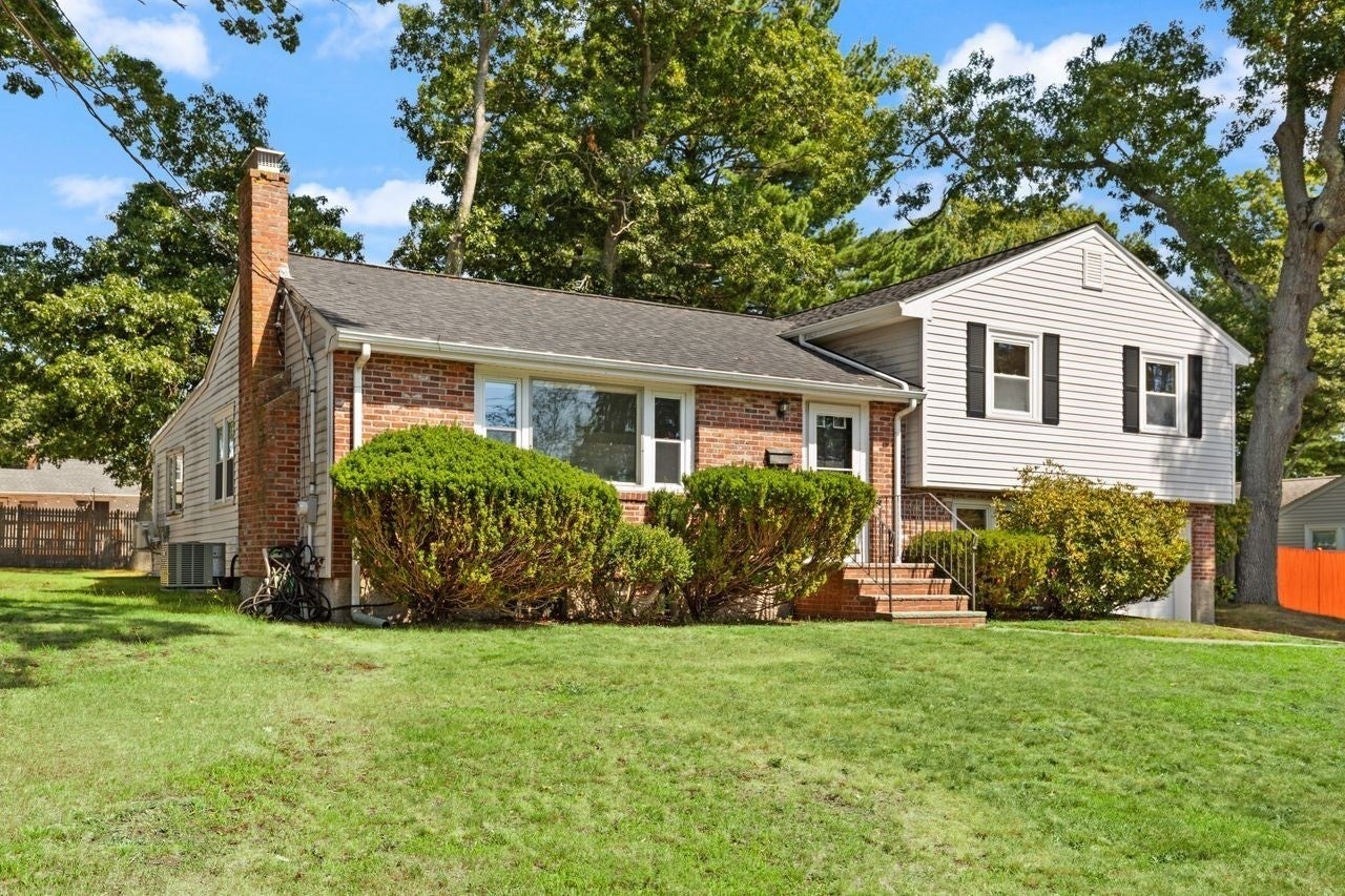 11 Imrie St, Randolph, MA, 11 Imrie St, Randolph, MA Photo #2