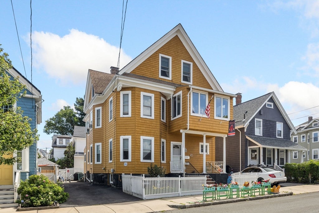 Photo of 30 Ashland St, Malden, MA