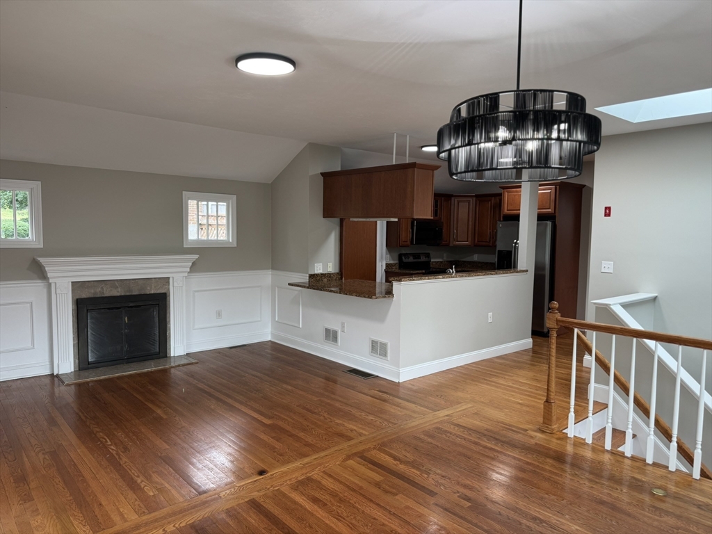 15 Suwanee Rd