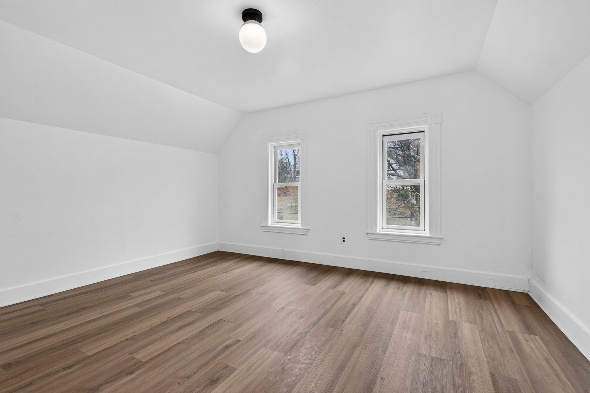 Photo of 166 Elliot St, Newton, MA