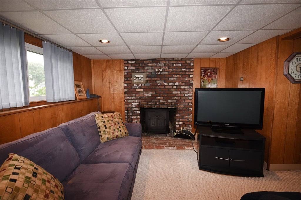 37 Thornton Ave, Brockton, MA, 37 Thornton Ave, Brockton, MA Photo #32