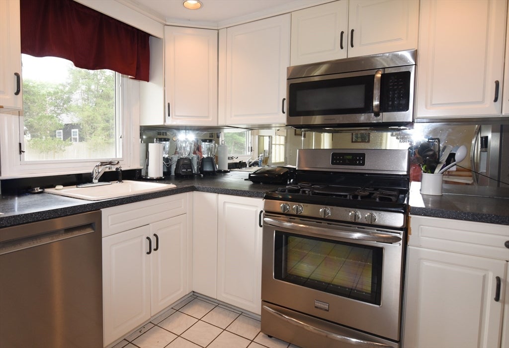 37 Thornton Ave, Brockton, MA, 37 Thornton Ave, Brockton, MA Photo #9