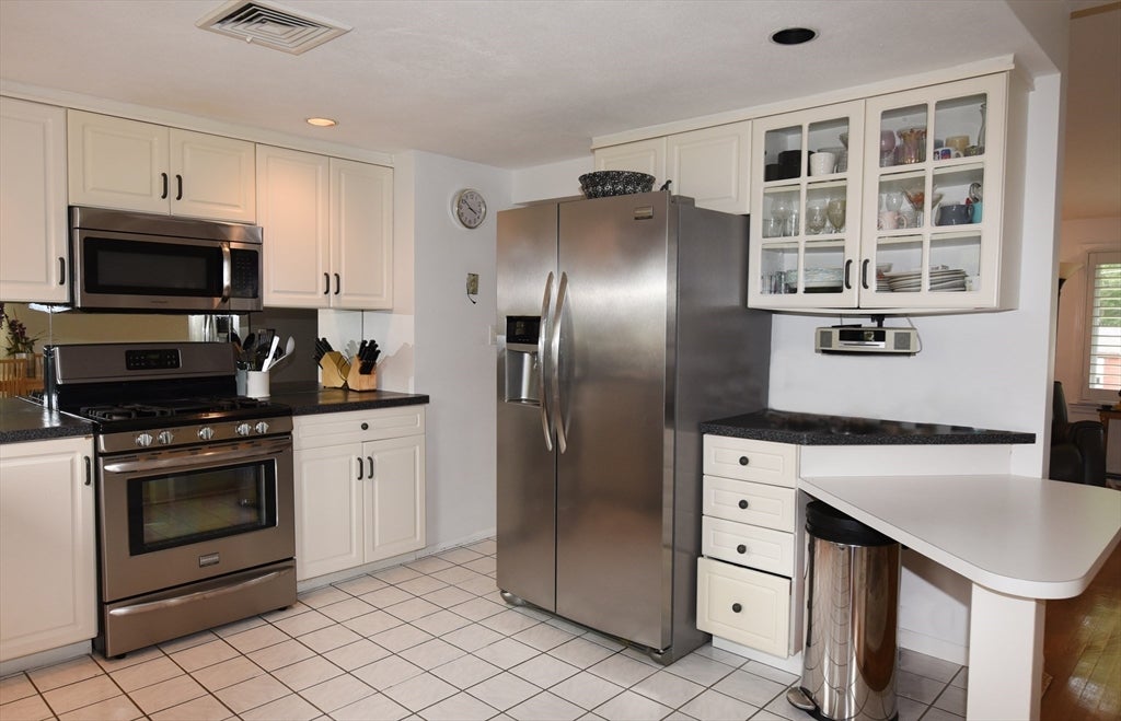 37 Thornton Ave, Brockton, MA, 37 Thornton Ave, Brockton, MA Photo #8