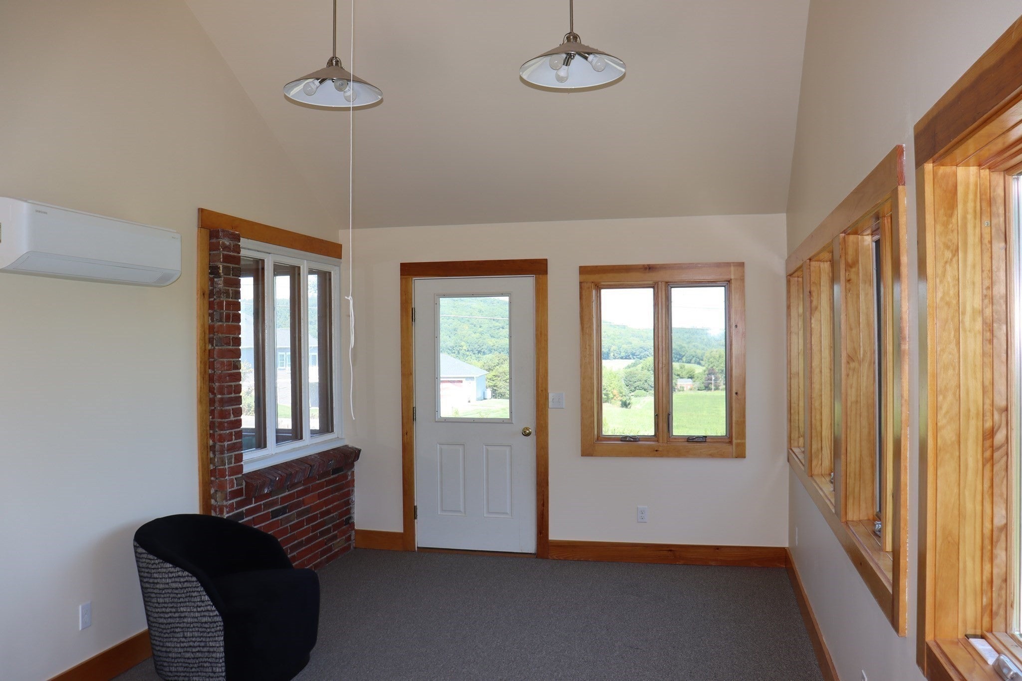 95 Huntington Rd, Hadley, MA Photo #12