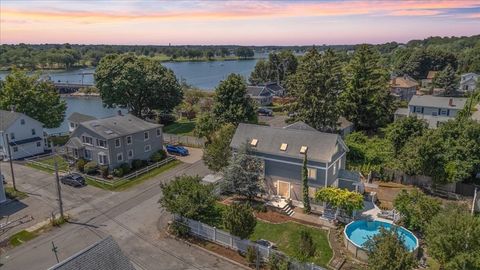 16 Crescent Ave Beverly MA 01915