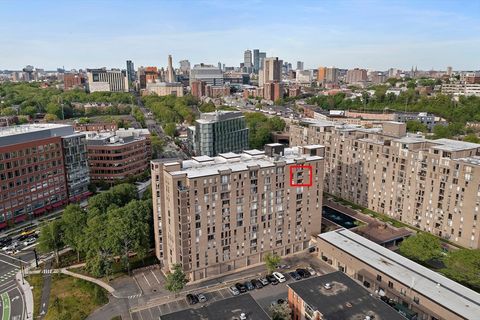 44 Washington St 1104 Brookline MA 02445