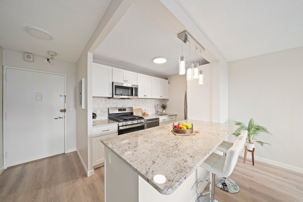 44 Washington St 1104