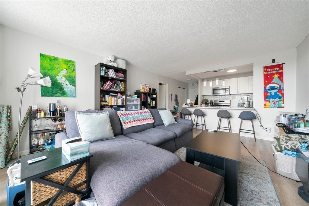 44 Washington St 1104
