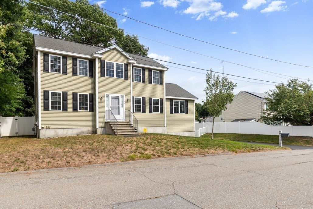 28 Glenside Ave, Billerica, MA, 28 Glenside Ave, Billerica, MA Photo #3