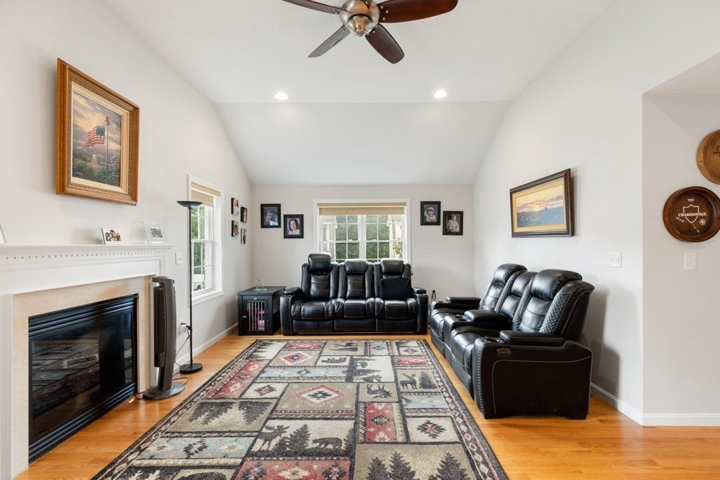 28 Glenside Ave, Billerica, MA, 28 Glenside Ave, Billerica, MA Photo #17