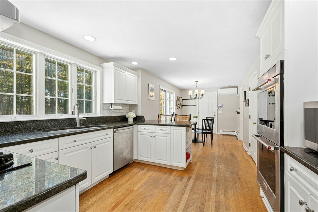 266 Willowgate Rise